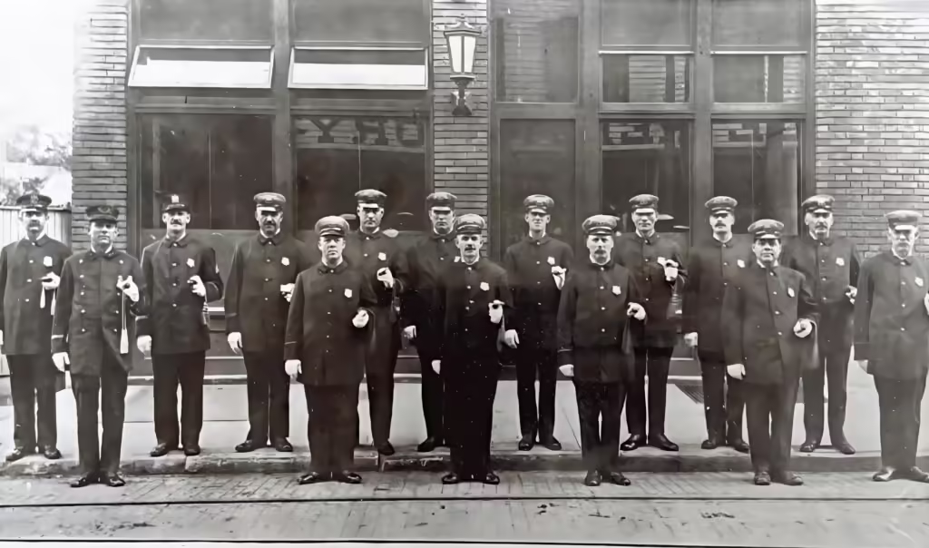 Photo697580333953_inner_187-144-594-144-199-824-594-824